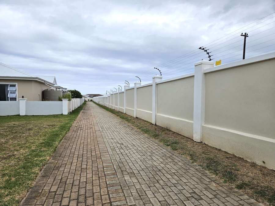 2 Bedroom Property for Sale in Wavecrest Eastern Cape
